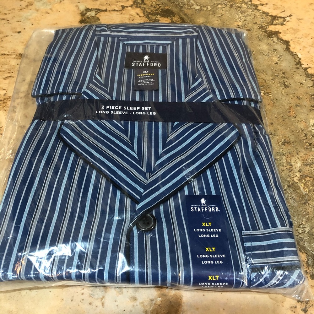 TALL - Stafford® Men's Broadcloth Pajama Set - XLT